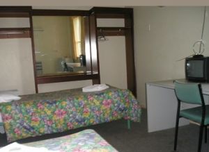Evancourt Motel - Accommodation QLD
