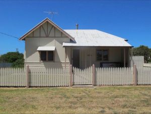 Ellison's Holiday Home - Accommodation QLD